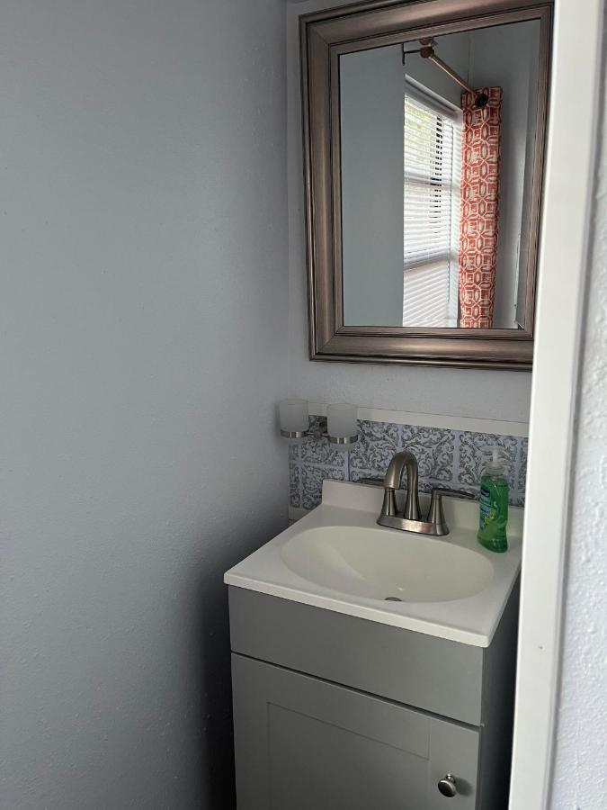Single Room With Twin Bed On Private Property Eustis Esterno foto